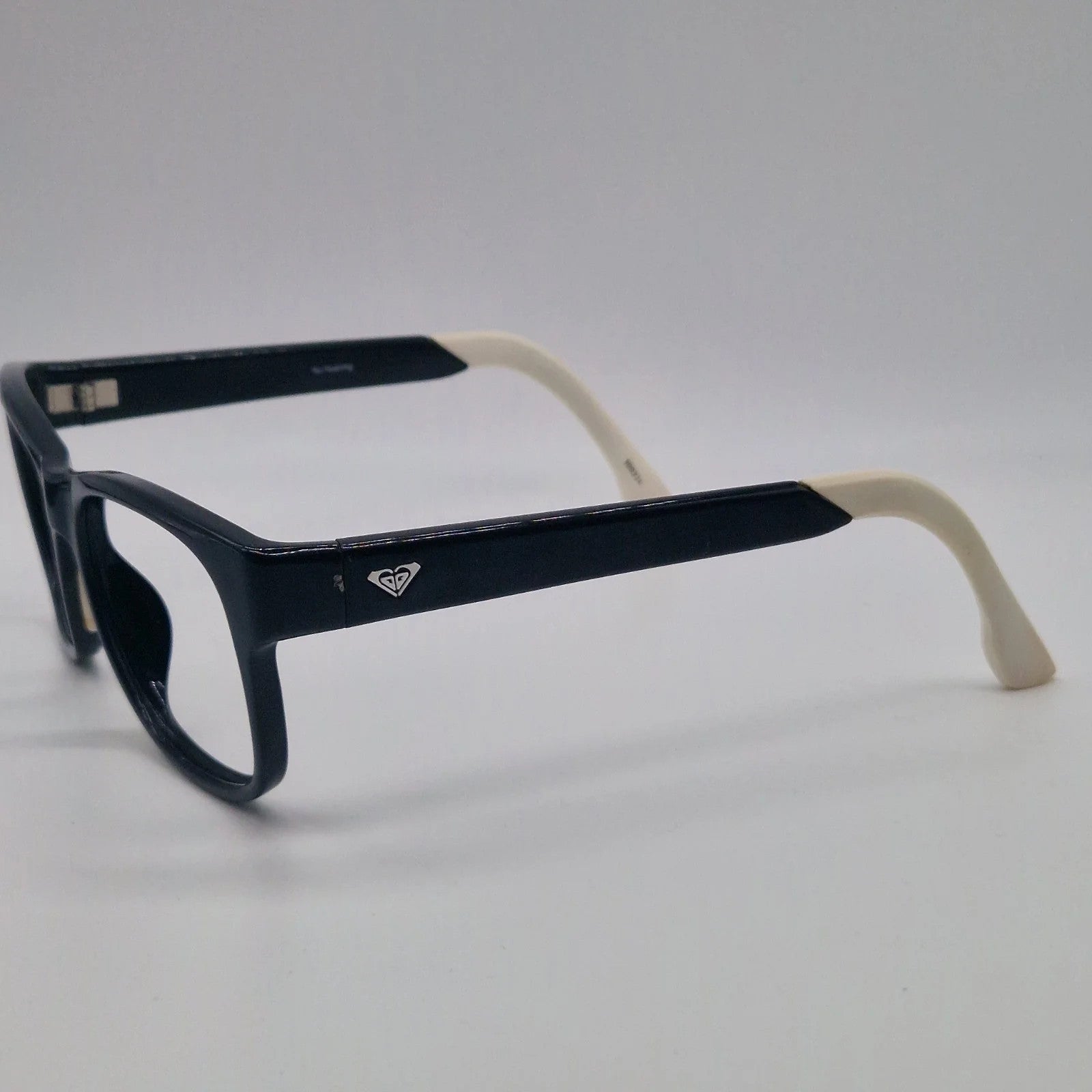 Specsavers Roxy Sun Rx 20 30800137 Black - Eyeglasses frames