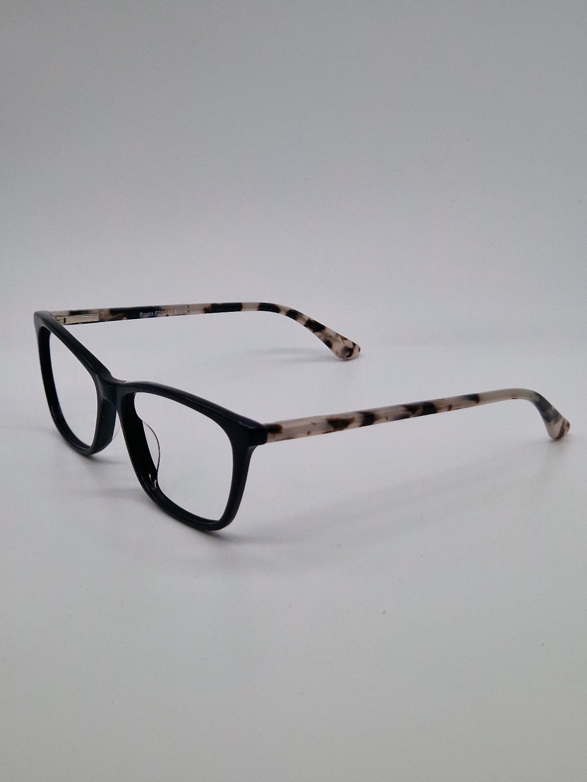 Boots F23040 Black - Eyeglasses frames