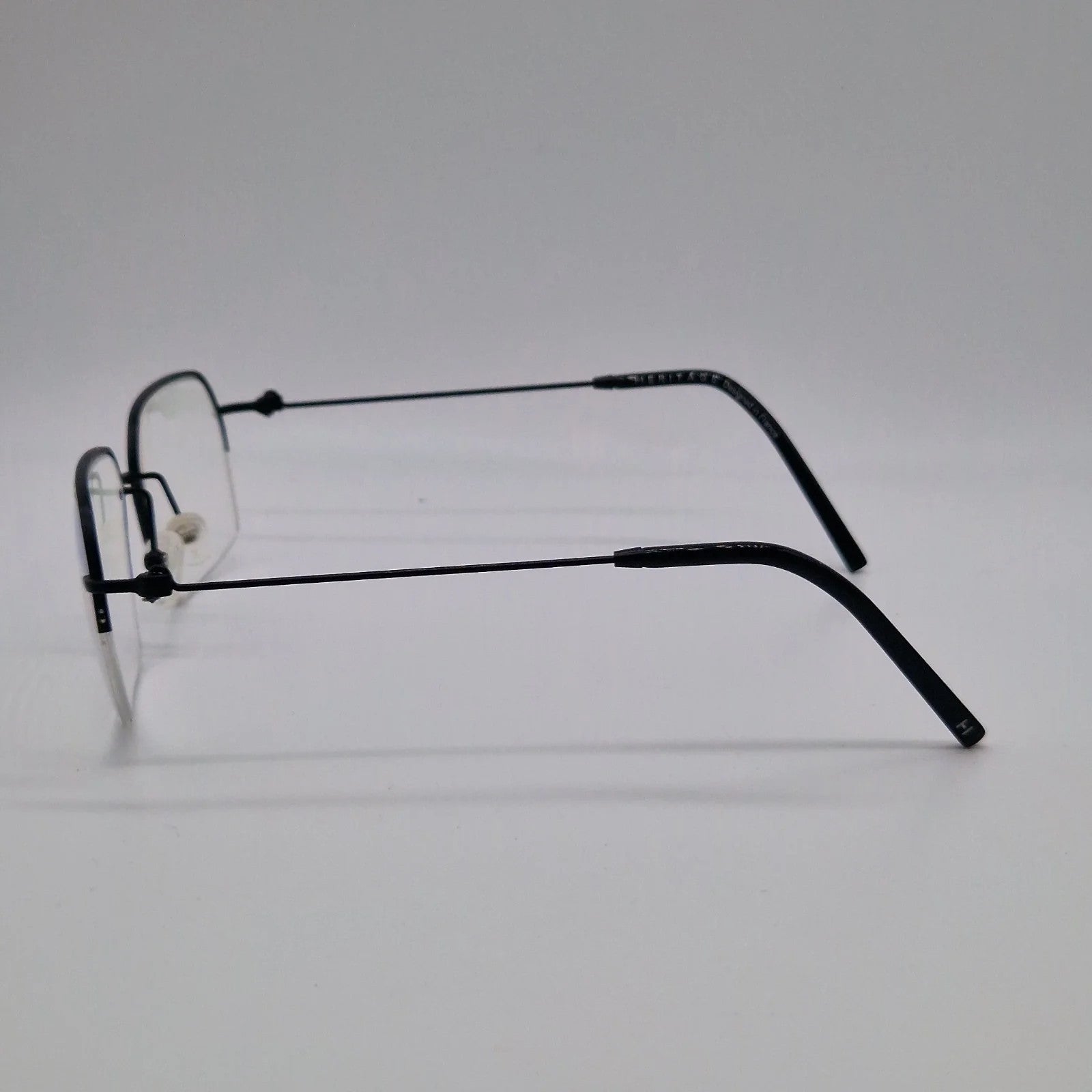 Heritage HEOM5028 BB00 Black - Eyeglasses frames