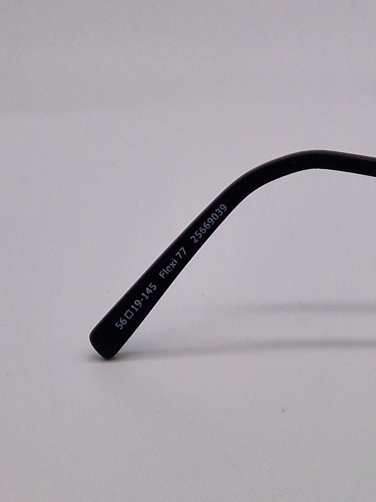 Specsavers Flexi 77 25669039 Black - Eyeglasses frames